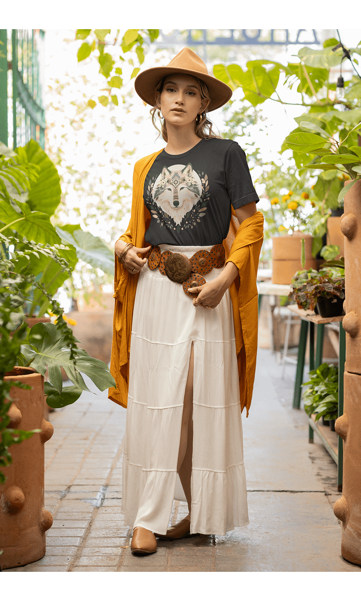 Mystic Wolf Laurel - T shirt product image (1)