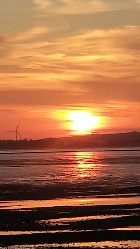 Almost As Beautiful As My Wife

#sunset #vandweller #fulltimevanlife #vanlifediaries #mandsvanlife #vanlifeuk #vanliving #lif...