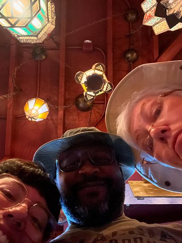 New album cover? 🤣🤣
No- it's a DISNEY DAY!
Hanging out with the baby of the bunch @claude_tenom 
#adventureswithwhitaker #dis...