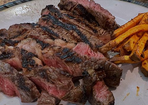 Doing my bit for British farming with British beef. 

Credit to @tescofood for their Finest Ribeye. Absolutely delicious. 👌