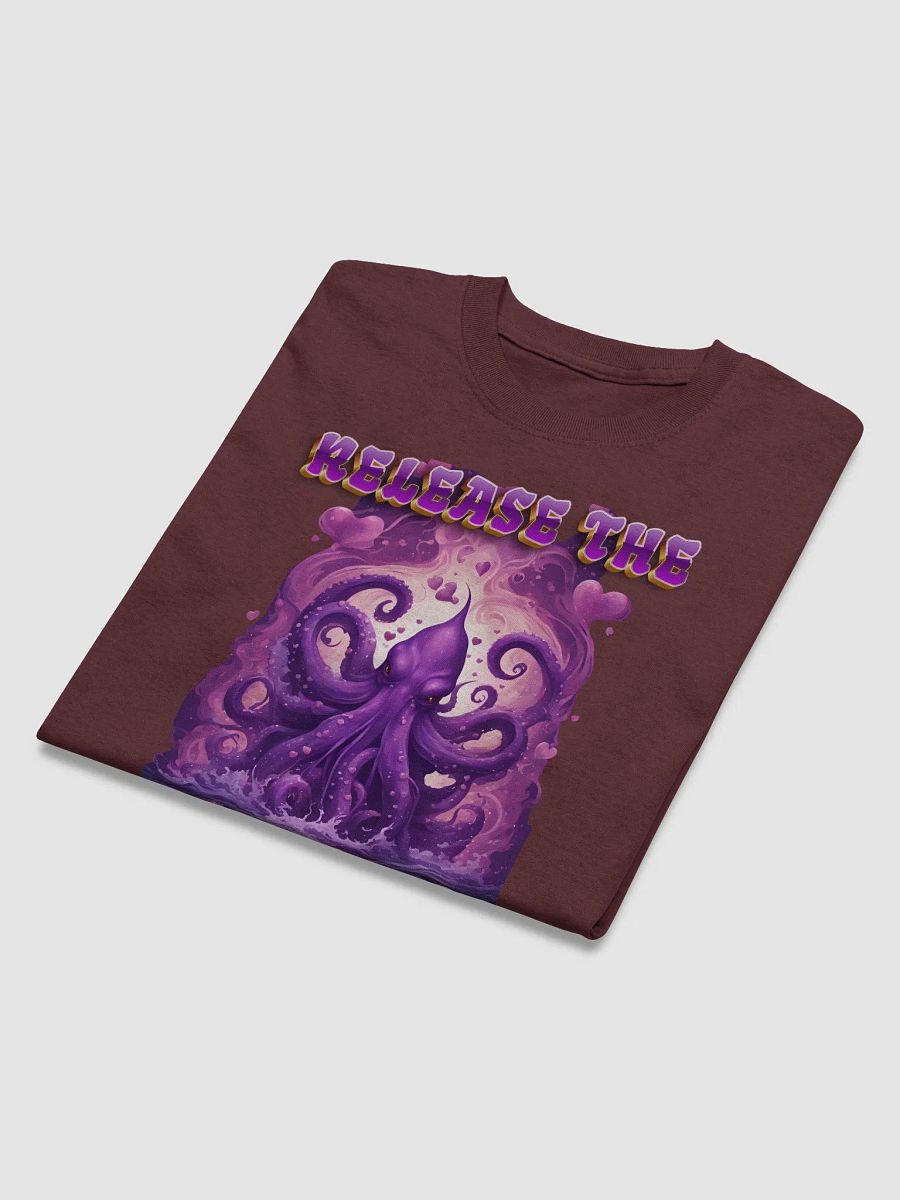 Heart of the Kraken Heavyweight Tee product image (27)