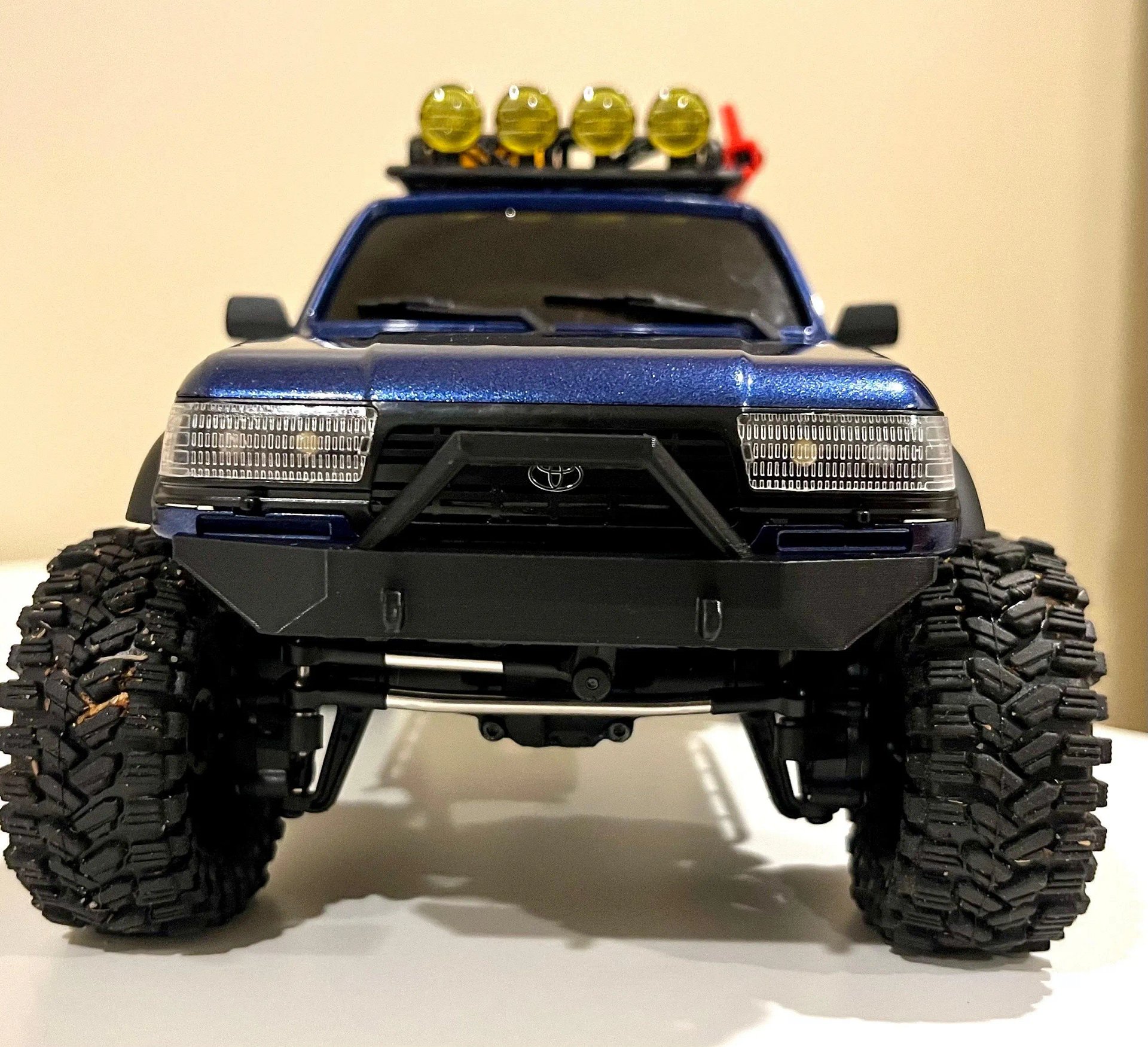 FMS FCX18 Lc80 Classic Bumpers product image (1)