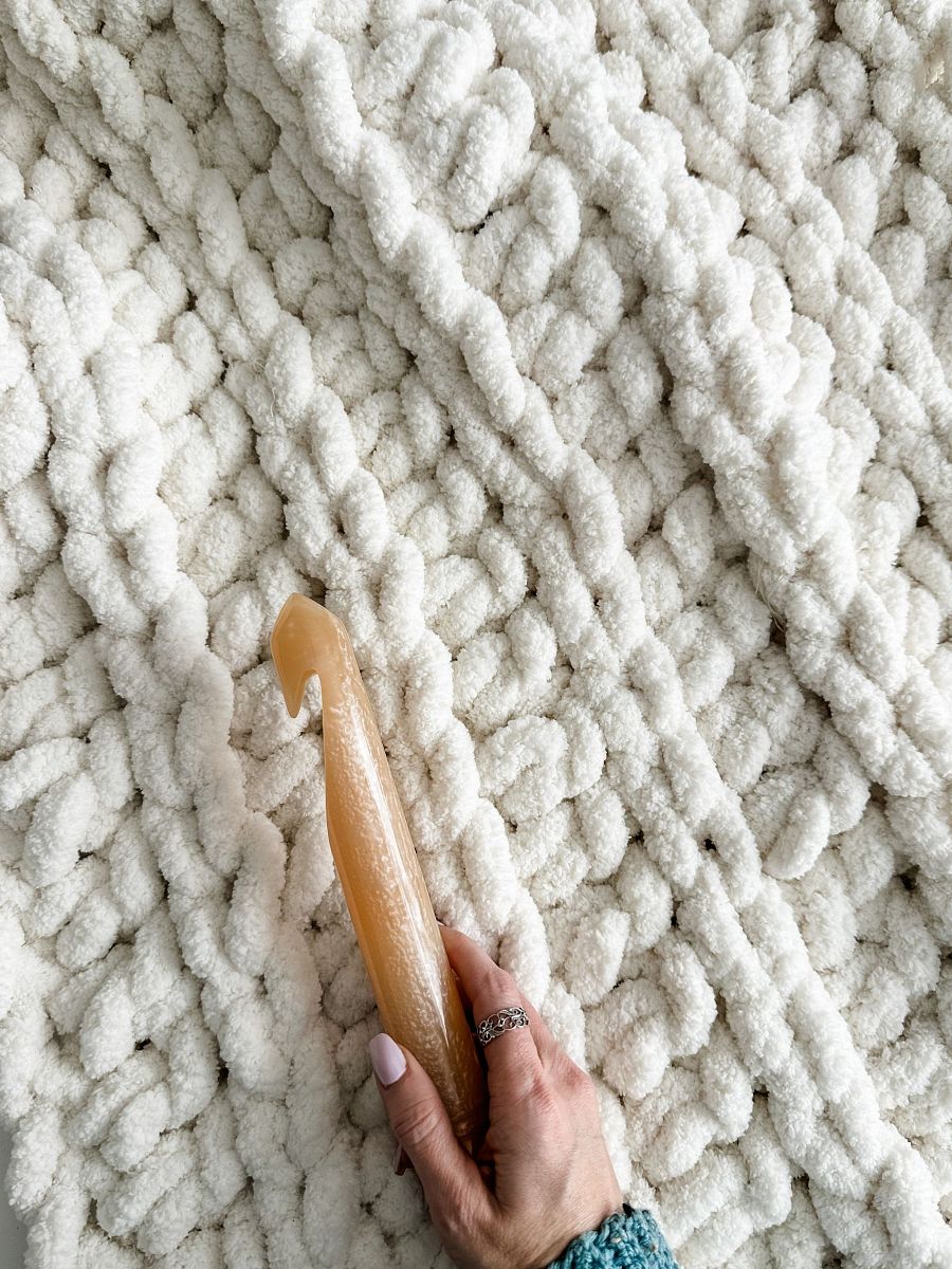 Chunky Cabin Throw Crochet Pattern product image (2)