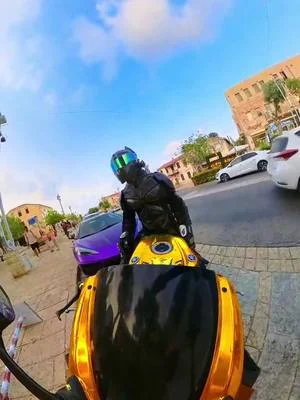 Batman reactions 🔥 #moto #batman 