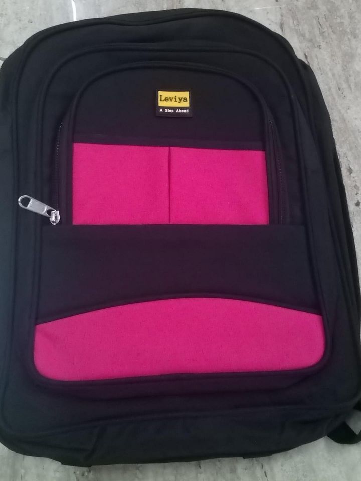 school bag product image (1)