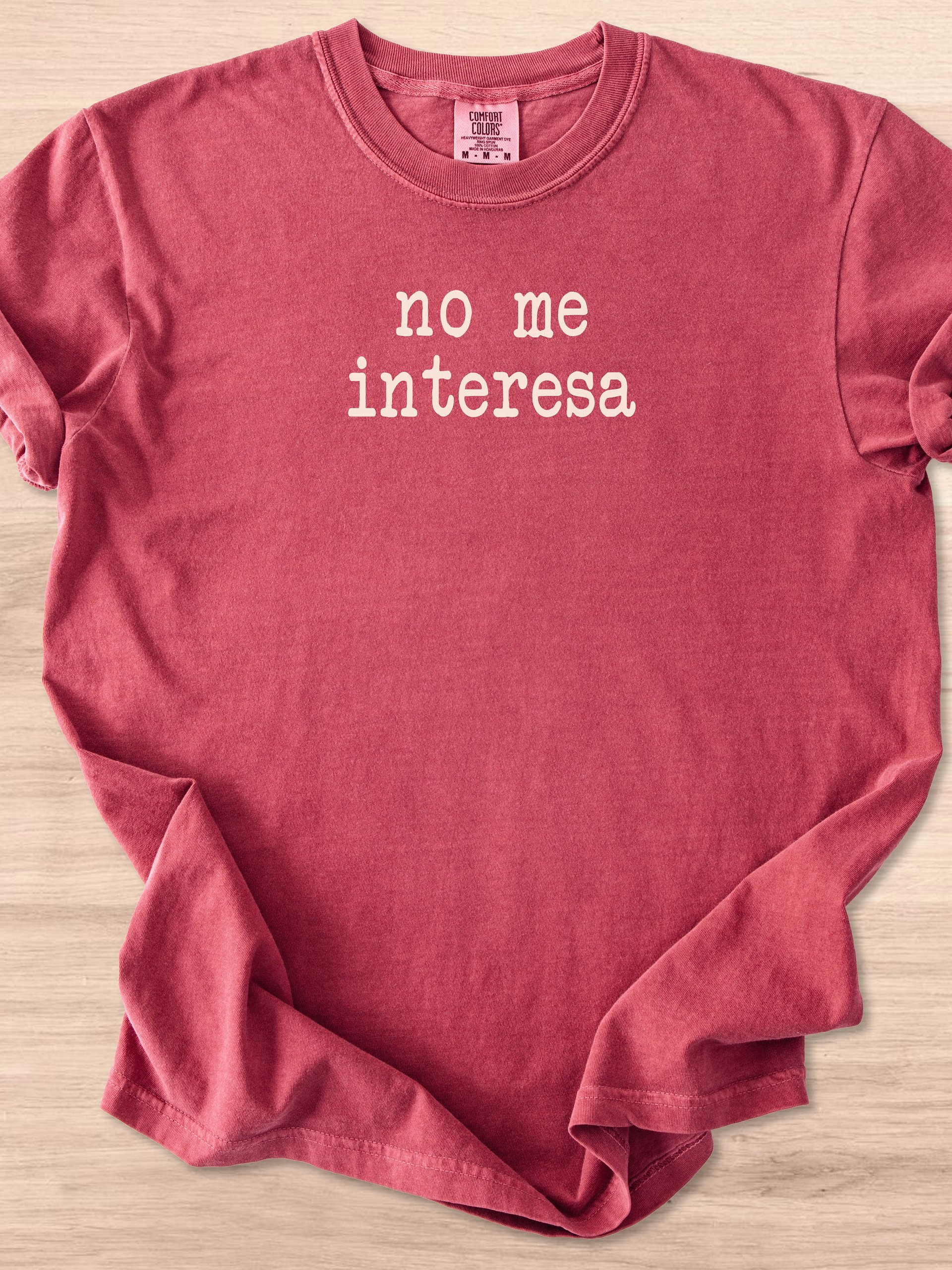 No Me Interesa Tee product image (16)