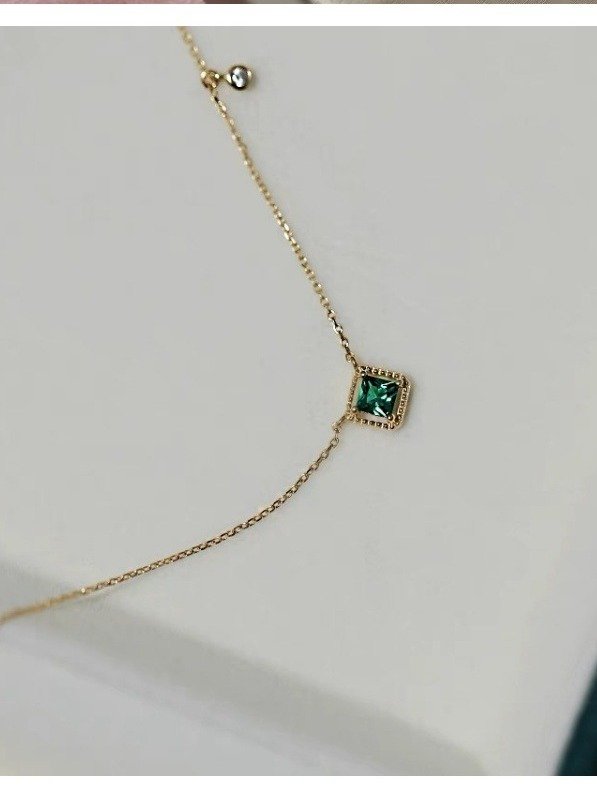 Vintage Green Square Pendant Necklace | 18k Gold Plated product image (9)
