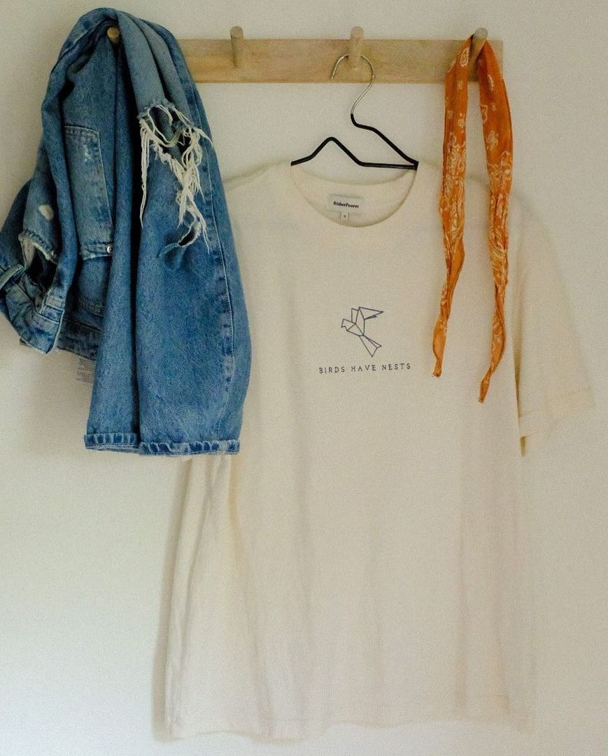 Birds have nests oversized faded T-Shirt product image (3)