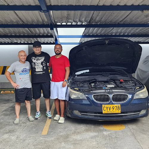 Este 525i e60 de otro seguidor en Barranquilla no encendía y estaba varado en un parqeadero, ayudamos a desvararlo y dimos la...