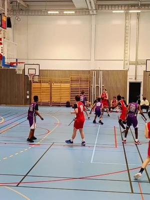 No one could stop Skell🔥 DISTRIKTSMÄSTERSKAP 2024🏀 25/05 #dm #basketball #basket #svenskbasket #u16 #kfumbasketskellefteå #skellefteå #umeå #nordmaling #basketlag #proffs #edit #kamera #teghalletna #nba #galet #fyp #foryou #foryoupage #lookingforscouts #talent 