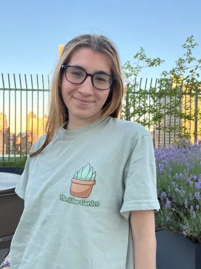 The Alloe Garden Tee product image (2)