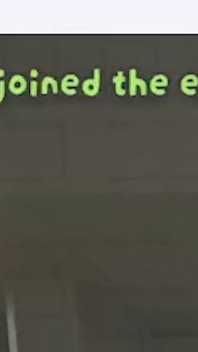 I think Veledar is playing PEAK
😂 
.
.
.
#TheGoreyDetails #Twitch #ShawnGorey #Gaming #Peak #AggroCrab #Landfall #GameplayCli...