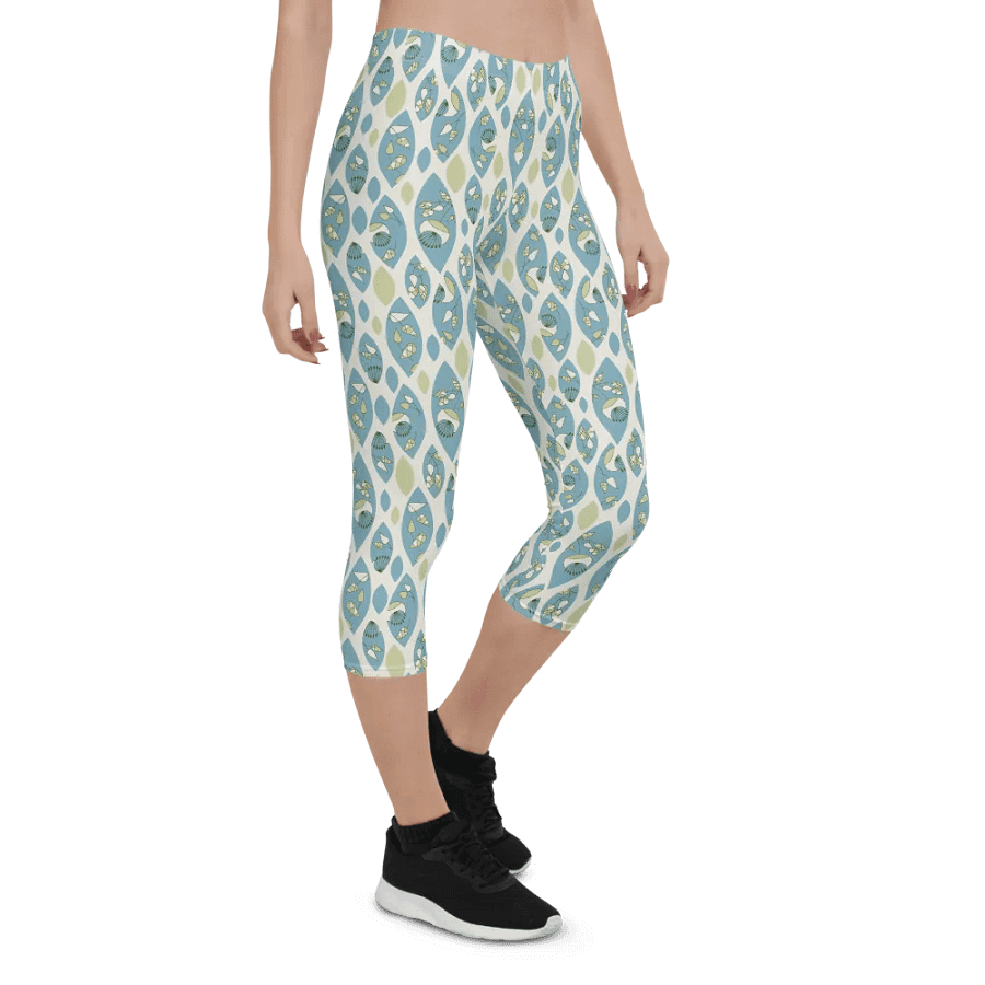 Chilly Summer | Capri Leggings product image (3)