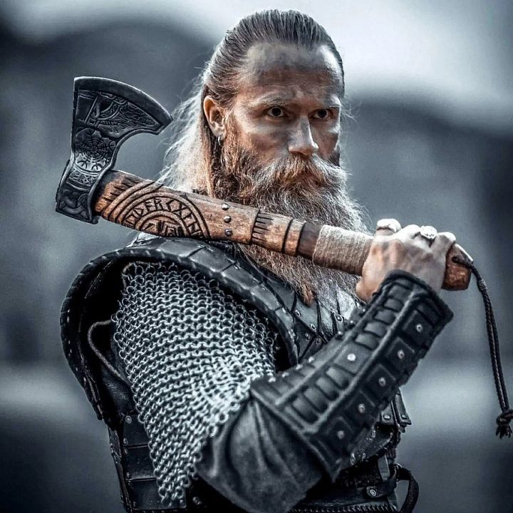 Hand-Forged Viking Axe – Helm of Awe Edition product image (1)
