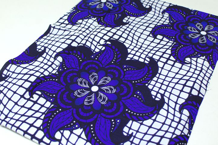Tessuto Wax Print - Bianco Blu - Design Mandala - cod.527/A product image (2)