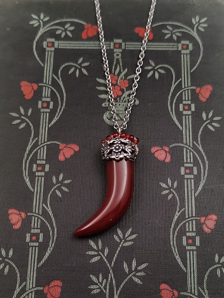 Wrapped Talisman - Filigree Fire Talon product image (2)