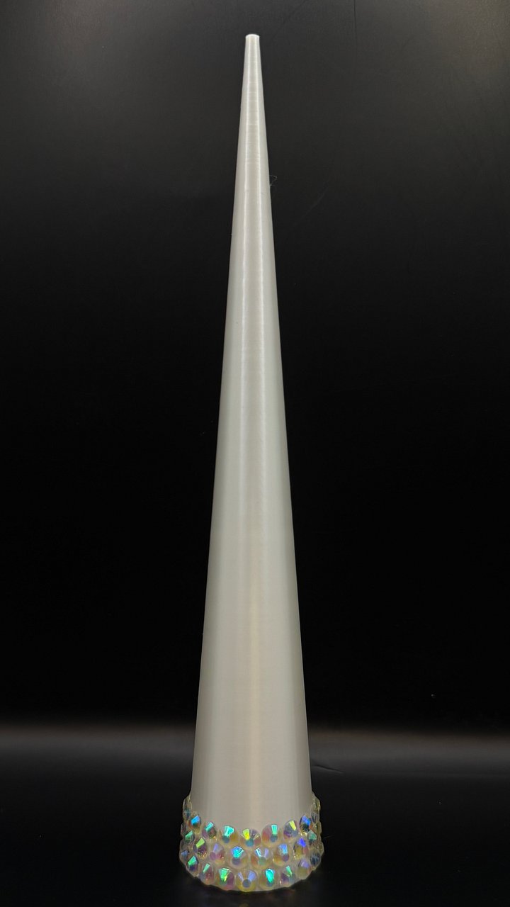 Silk White 7 Inch Ring Cone product image (1)