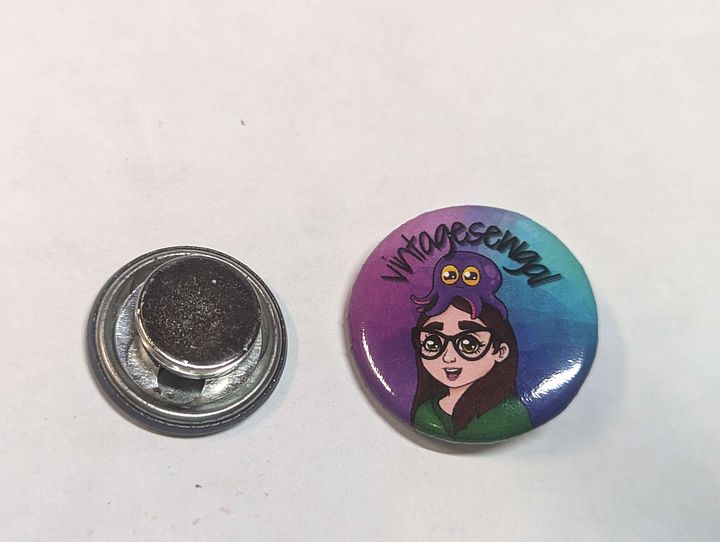 Vintage and Octavia Needleminder product image (1)