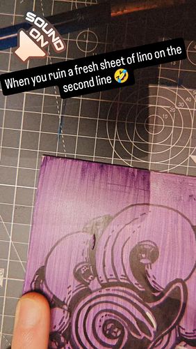 Sometimes you mess up and you just have to do a little scream 🤣

 #linocut #lino #traditionalart #mistakes #fail #oops #norma...