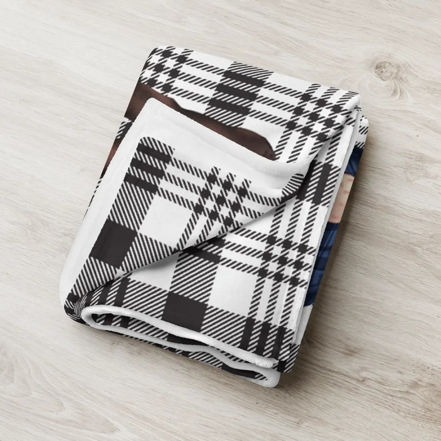 Two Sides of Whovie Blanket product image (18)