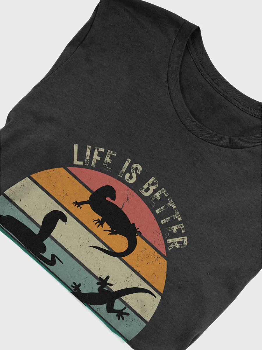 Reptile Vibes Retro T-Shirt product image (47)