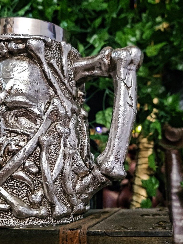 The Armored Kingdom Ironbone Silver Skull Brew Mug product image (5)