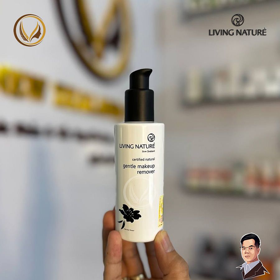 Nước tẩy trang cho mọi loại da Living Nature Gentle Makeup Remover 120ml product image (4)