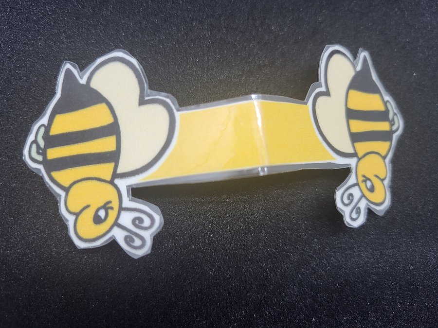 2 pack of Cute Cartoon Bugs Magnetic Laminated Bookmarks-A Waving Bee and a Flying Bee, Great Gift Idea for Insect Lovers product image (4)