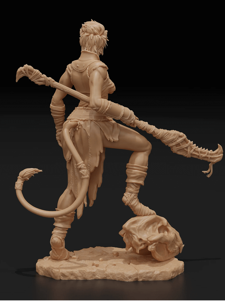 Laila the Huntress product image (2)