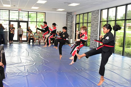 While others scroll, our students earn it. 💥
🥋 Start your own journey → TryKarateClasses.com

#EarnedNotGiven #BlackBeltEnerg...