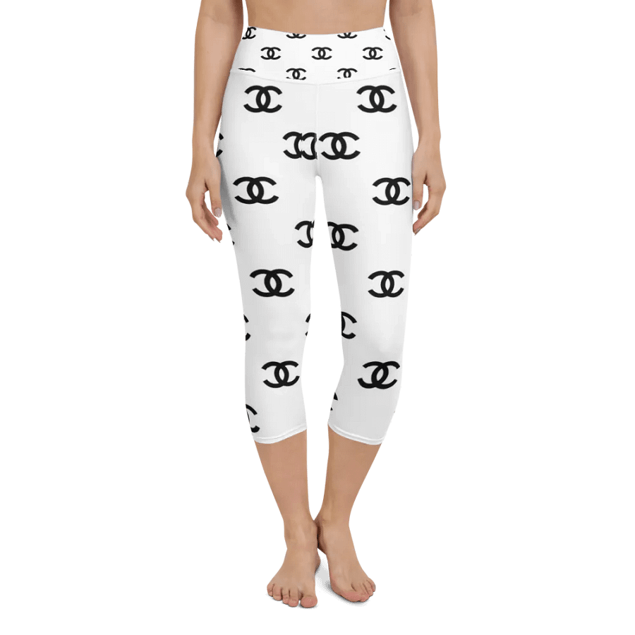 Interlock Chic Yoga Capri Leggings product image (10)