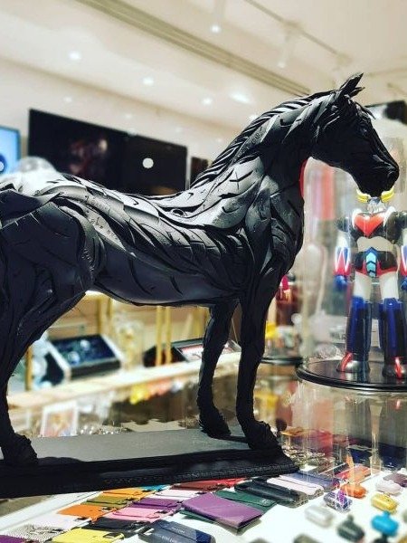 B. Horse product image (1)