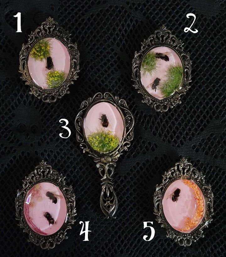 Resin Bee Magnet product image (2)
