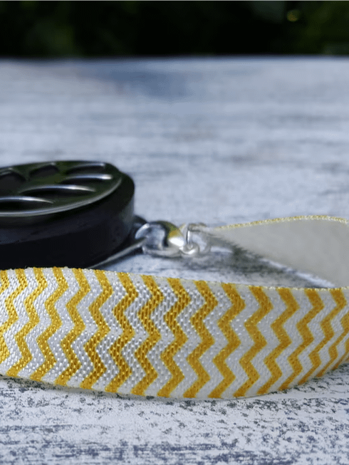 Yellow Chevron Elastic Bracelet | Handmade Accessory for Bellabeat Leaf Urban & Ivy product image (1)