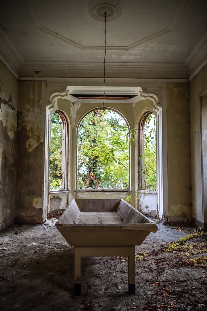 Castello Solo – Urbex Italy product image (1)