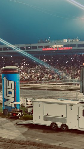 One of the many cool moments at the #NOSvilleNationals #sprintcar #dirttrackracing #motorsport