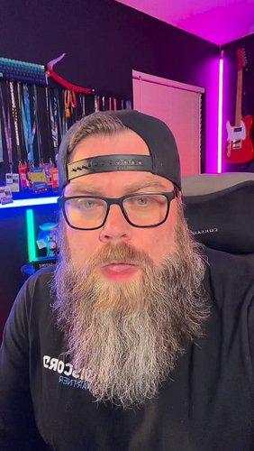 This is THE DEAL if you’re a content creator or streamer. @Elgato @corsair #blackfeidaysale #elgato #prompter #corsair #elgato