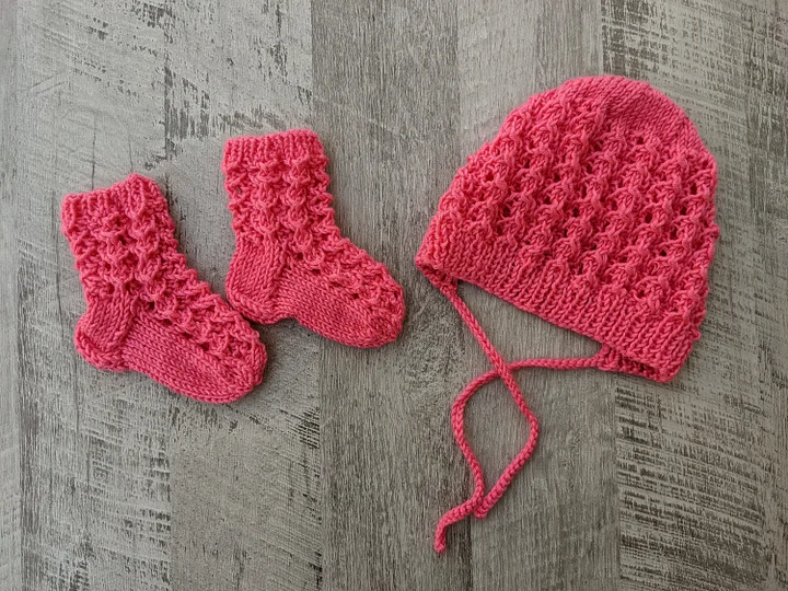 Lace Knit Newborn Beanie & Socks Patterns Set product image (1)