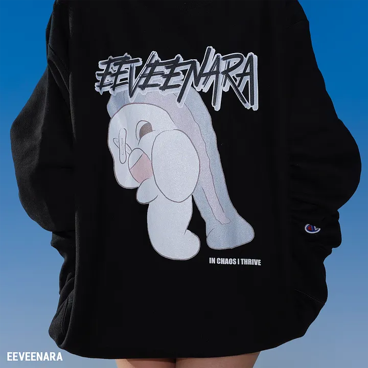 IN CHAOS I THRIVE x CHAMPION SWEATSHIRT - [BLACK] product image (2)