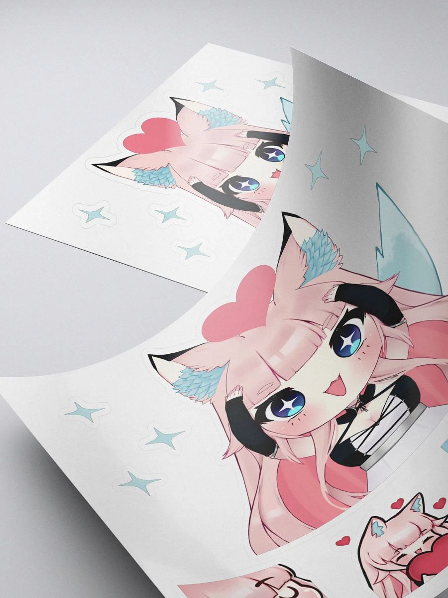 SheeKi Big Heart XL Sticker + 4 Emotes product image (4)