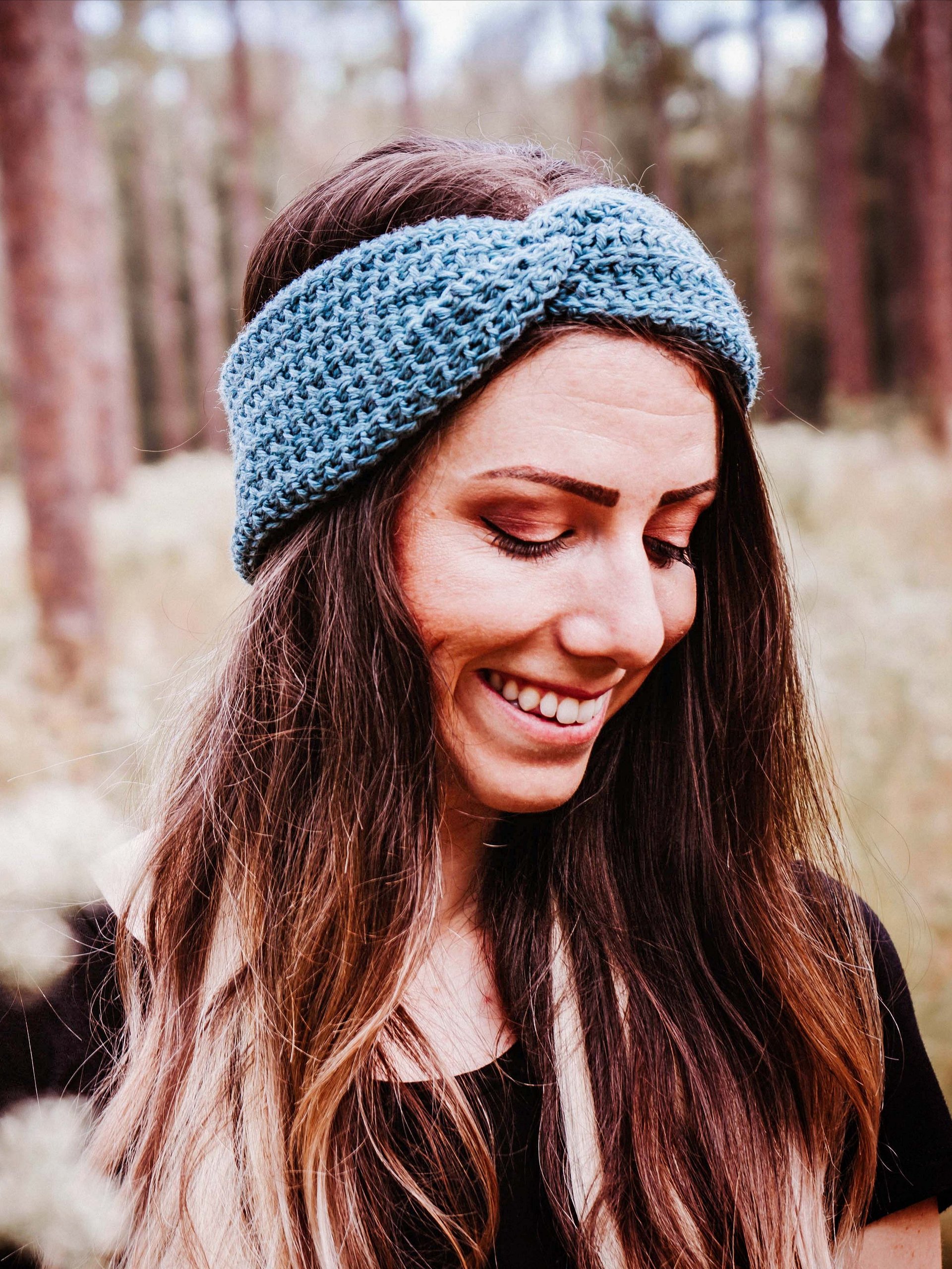 Crochet Knit-Look Twisted Earwarmer Headband Pattern product image (2)