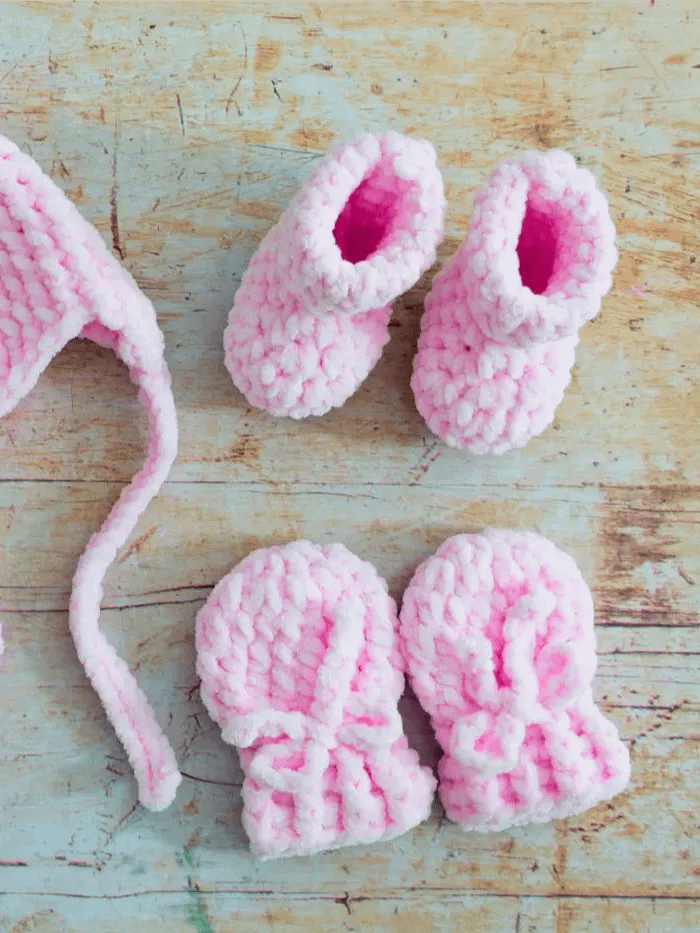 Crochet Pattern: Easy and Warm Baby Mittens product image (10)