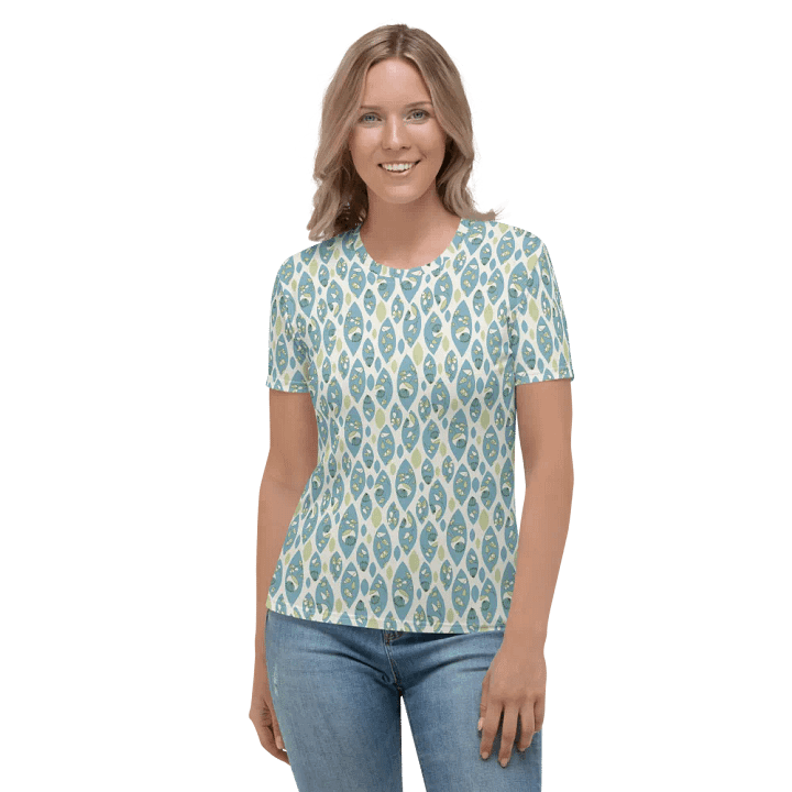 Chilly Summer | Women's Crew Neck T-Shirt product image (1)