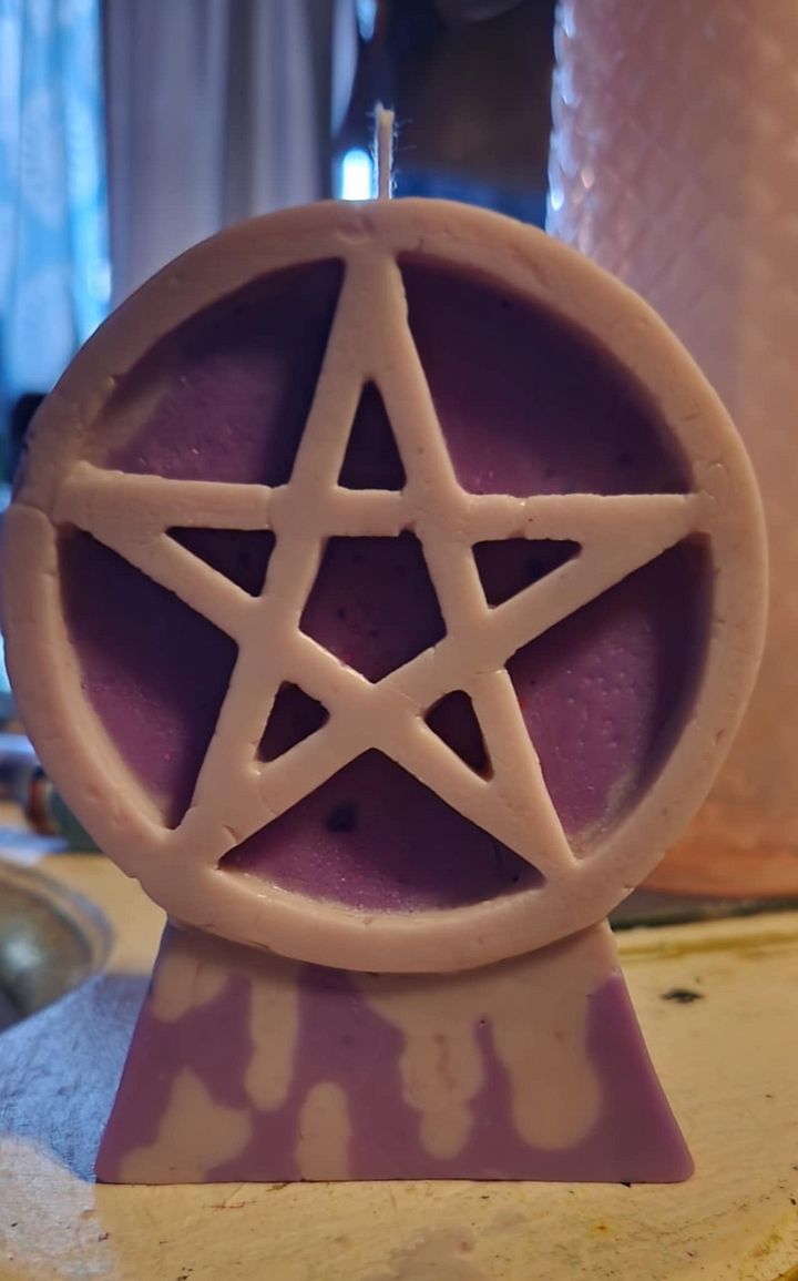 pentacle candle product image (1)