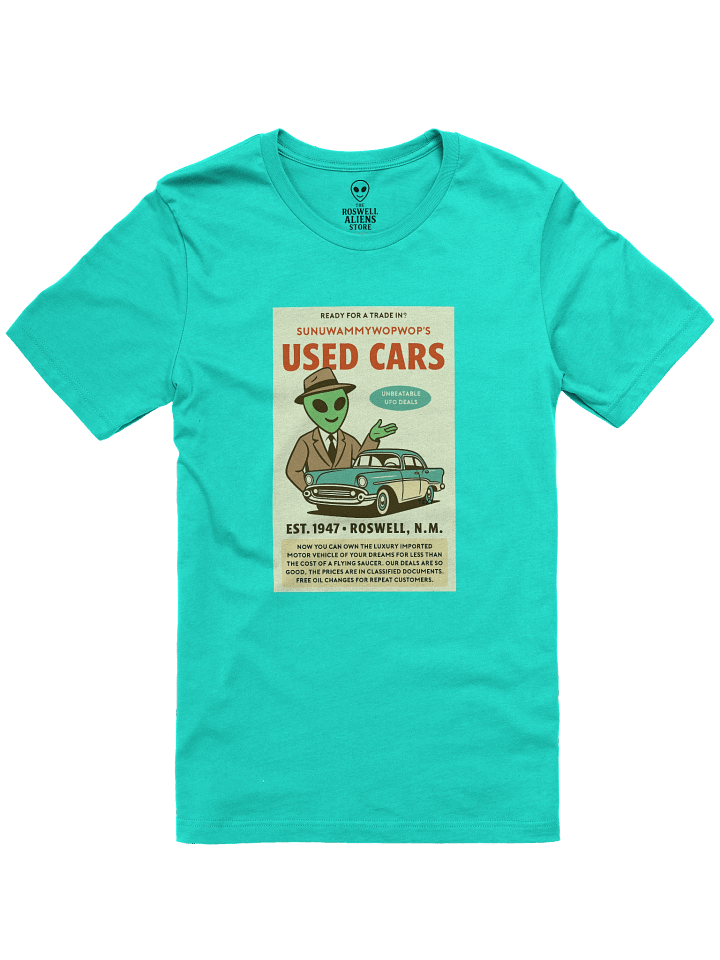 Used Car Dealership Roswell Aliens 1950's Retro Poster Unisex T-Shirt product image (49)
