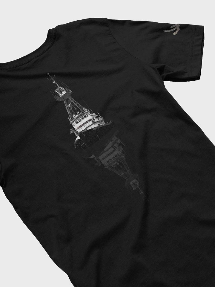 Tug CE and Reflection- T-Shirt product image (1)