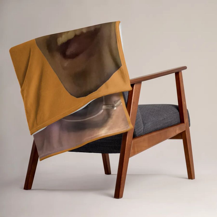 The cursed blanket product image (3)