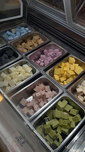 Everything Pot O’ Yogurt is offering this week 🥤🍨

1️⃣ Buy any avocado milkshake → get a free blueberry milkshake
2️⃣ Fried Y...