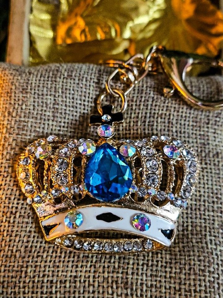 The Armored Kingdom Sapphire Blue Crown Keychain product image (1)