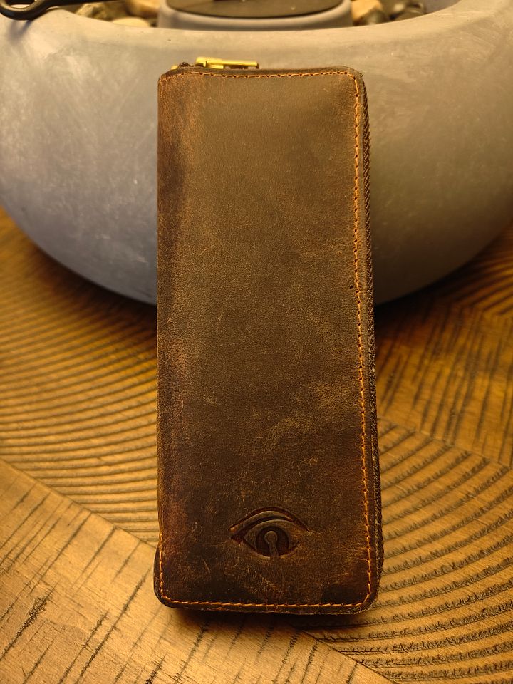 Leather zip case, Medium product image (1)